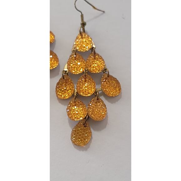 Vintage Golden Textured Drop Earrings - Picture 2 of 10